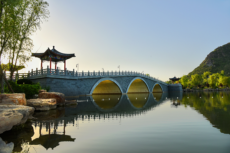 濟(jì)南華山洼濕地公園崇正橋、煙雨橋